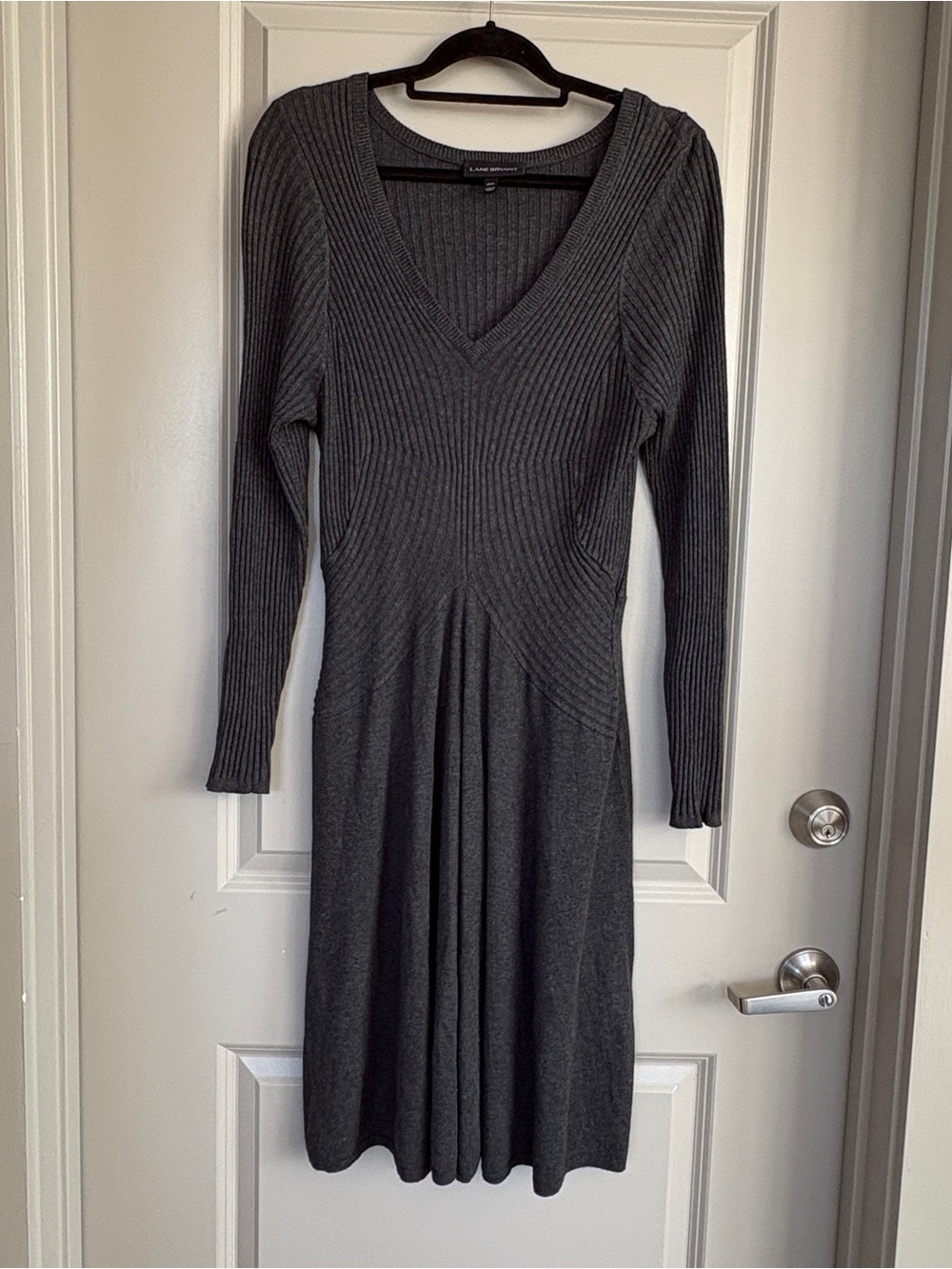 Lane Bryant 14/16 Gray Ribbed V Neck Fit Flare Sweater Dress